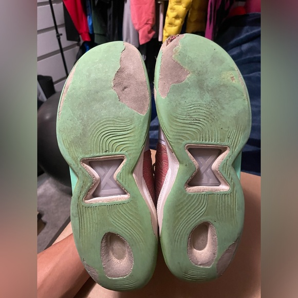 Nike PG 5 Daughters Green Glow Size 12 - Picture 5 of 10